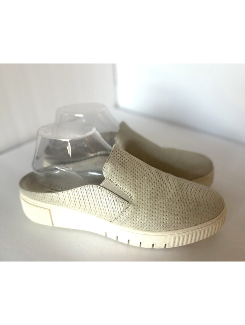 Women’s Soul Naturalizer Gold Truly Mule Sneakers Size 8.5 M - Picture 2 of 7